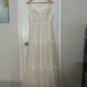 David’s Bridal: Melissa Sweet